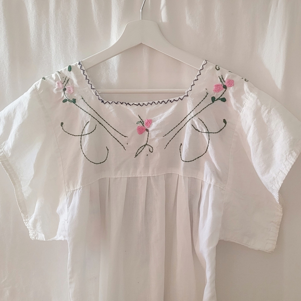 Vintage 1970s Embroidered Floral Maxi Dress - Picture 4 of 4